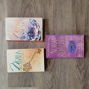 Nora Roberts' books 3 paperback